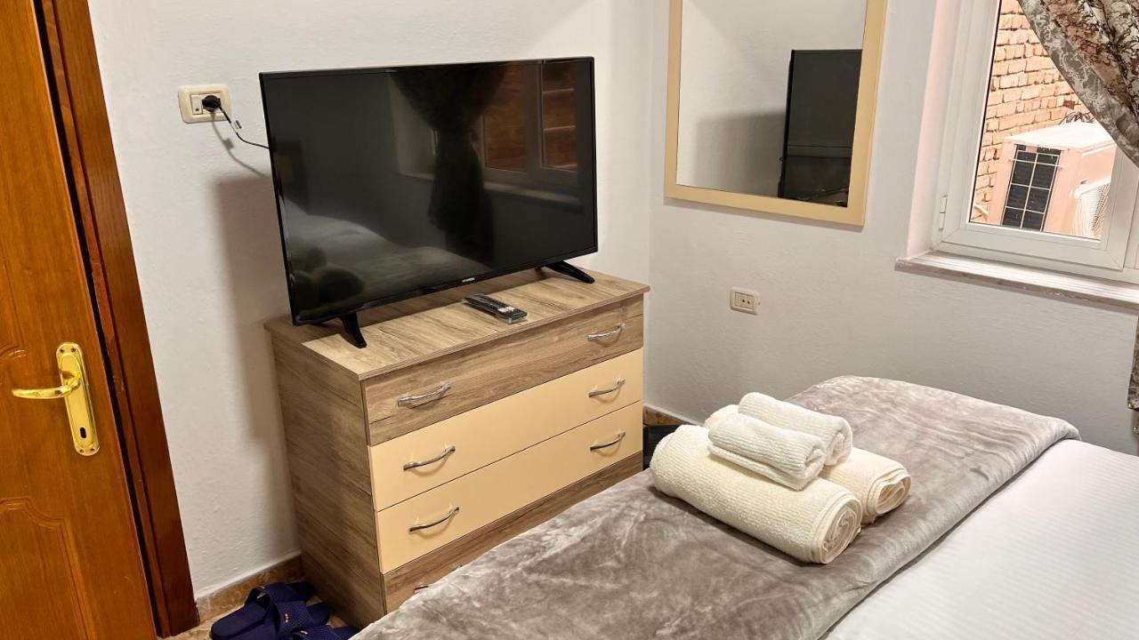 Driteza Hotel Корча Екстериор снимка