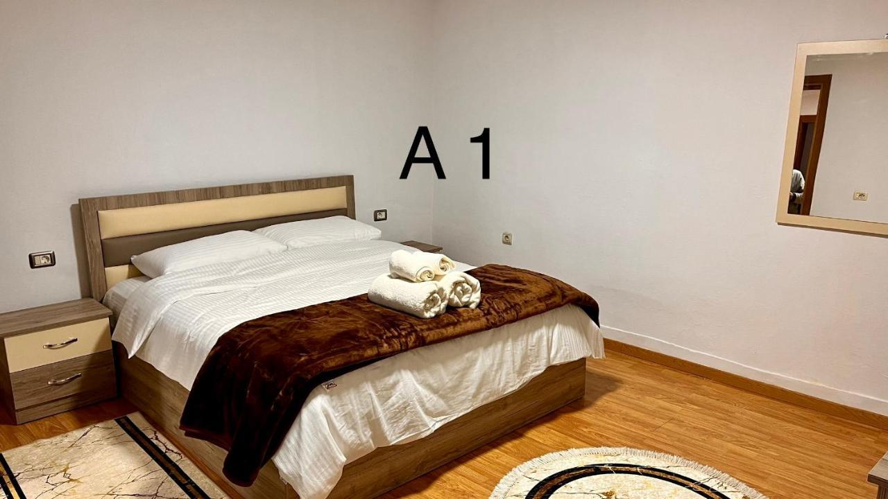 Driteza Hotel Корча Екстериор снимка